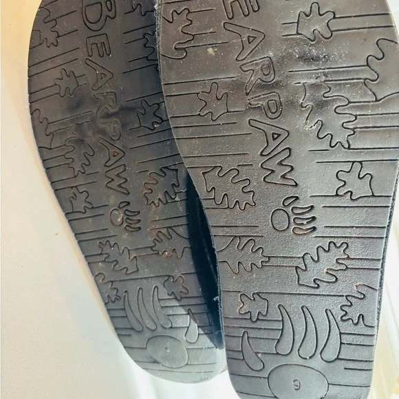 BearPaw Black Suede Winter Boots size 9 - Picture 12 of 12